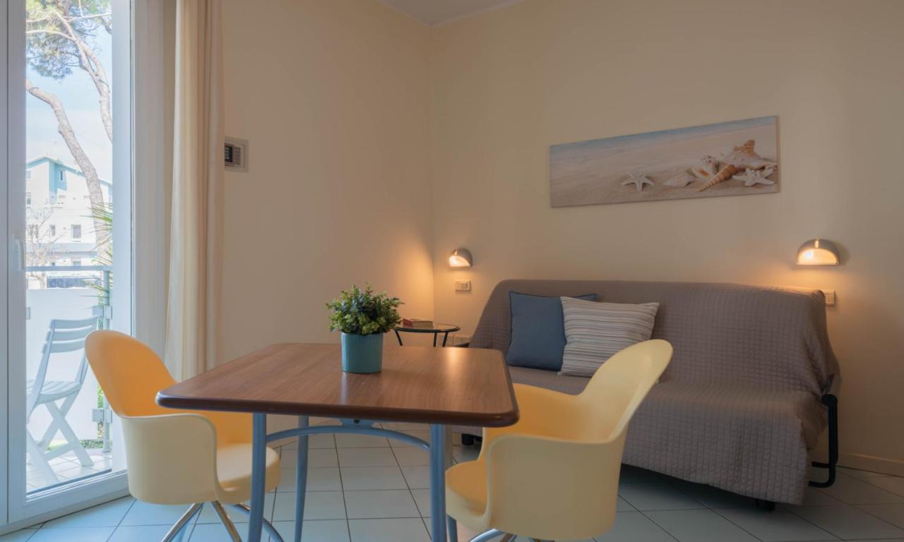 Residence Capitol Cattolica Exterior foto